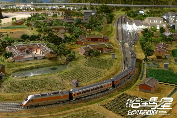 高雄駁二哈瑪星台灣鐵道館 火車