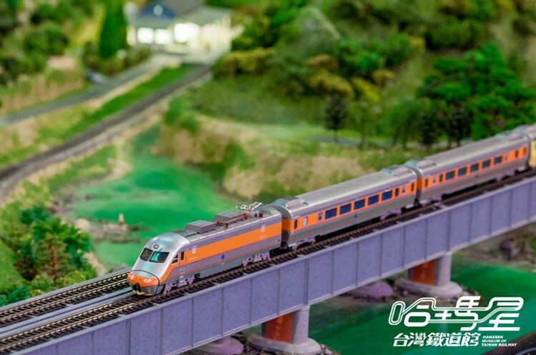 哈瑪星台灣鐵道館 (E1000型推拉式自強號)