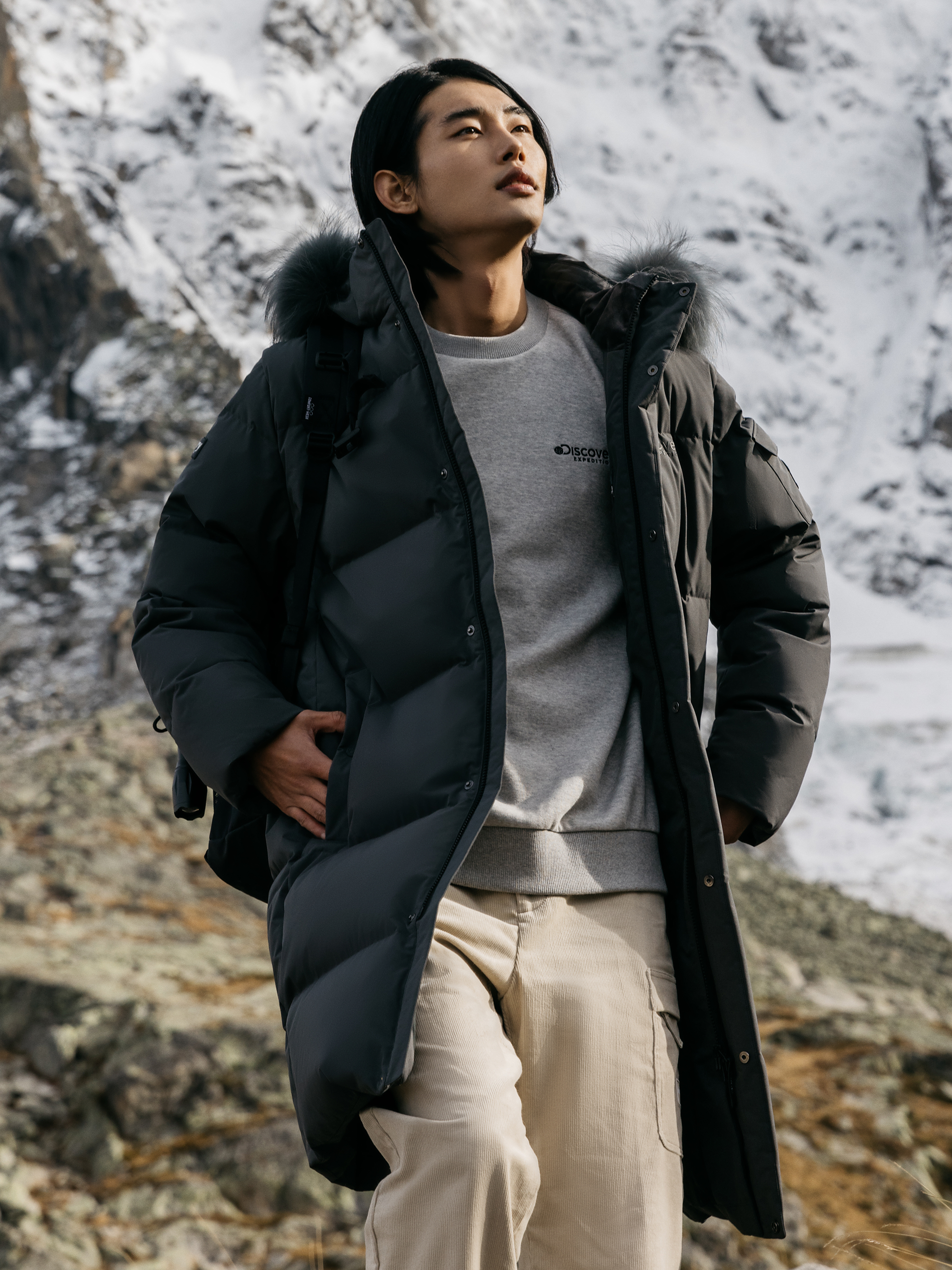 Discovery Gosh 鵝絨長款外套 大衣 灰綠色 男款