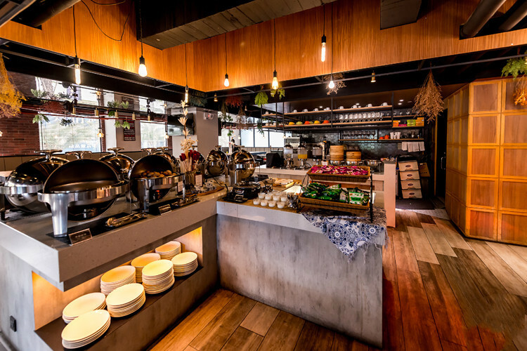 鈞怡大飯店 熱食區