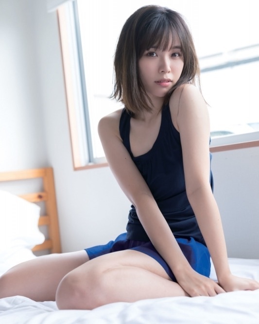 代購] 聲優Liyuu 黎獄1st寫真集「鼓動」