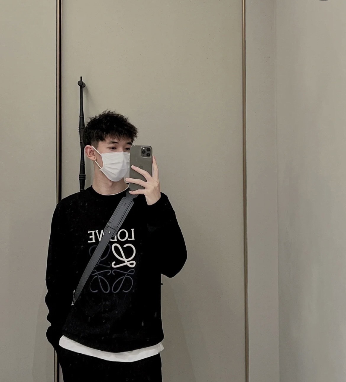 Loewe Anagram 大學Tee