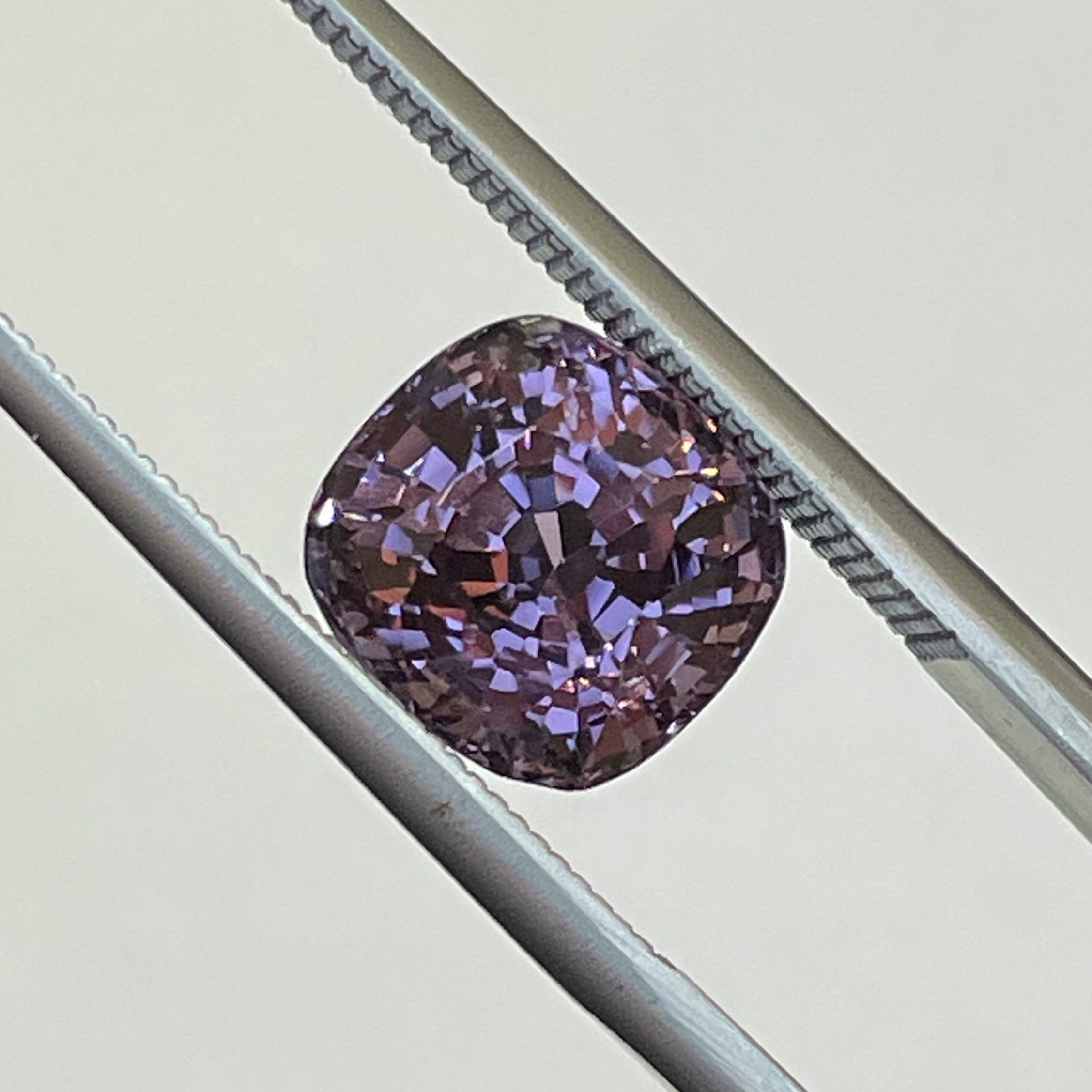 紫尖晶石 3.25ct 天然