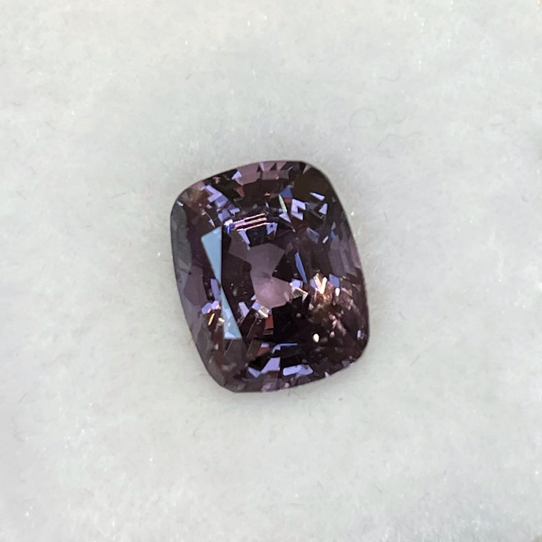 紫尖晶石 2.44ct 天然