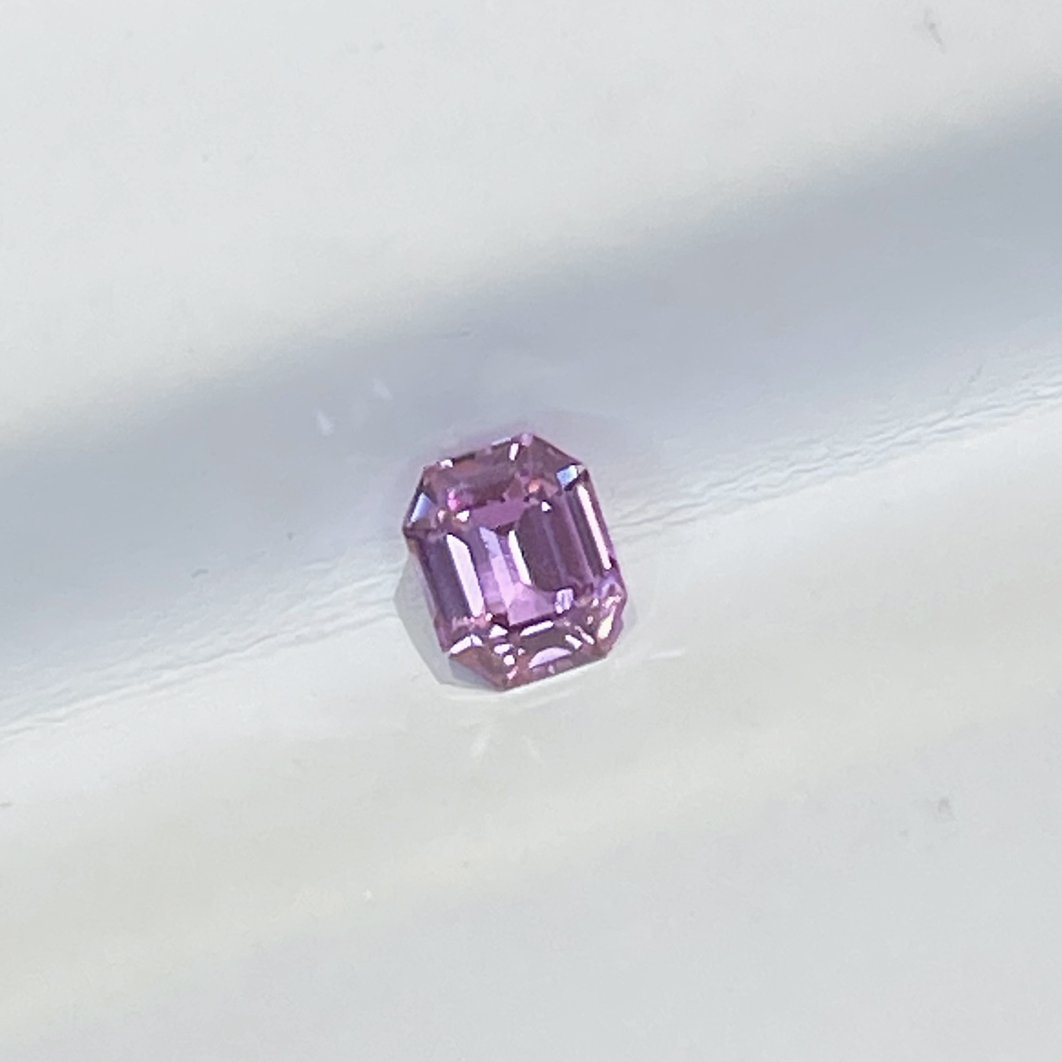 無燒粉藍寶 0.55ct 天然