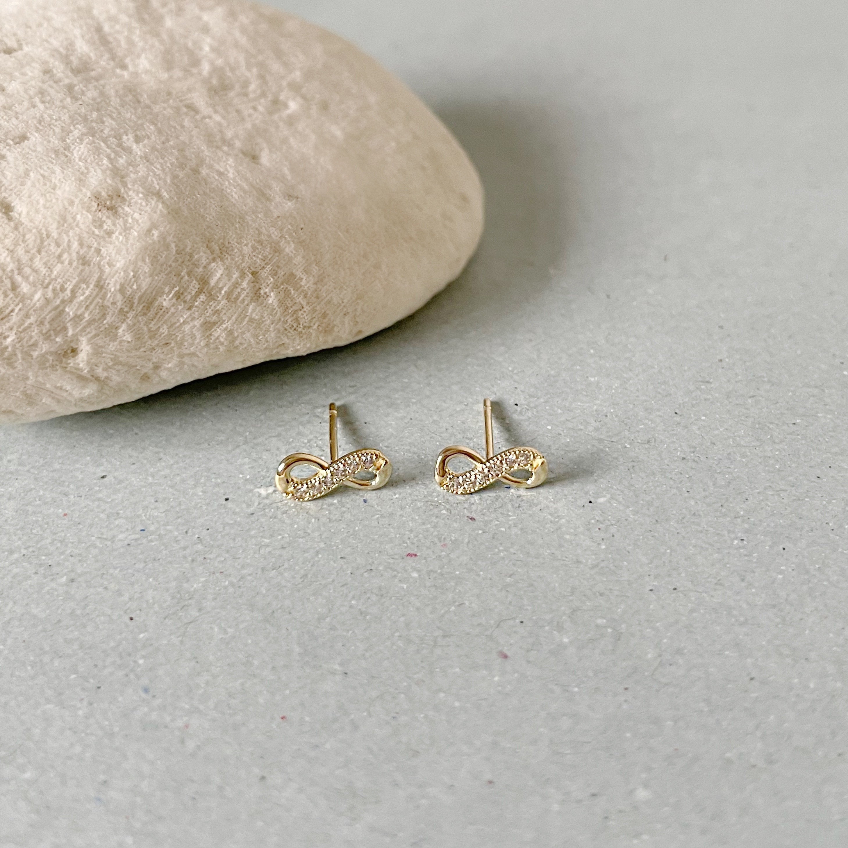 10K無限鋯石耳環