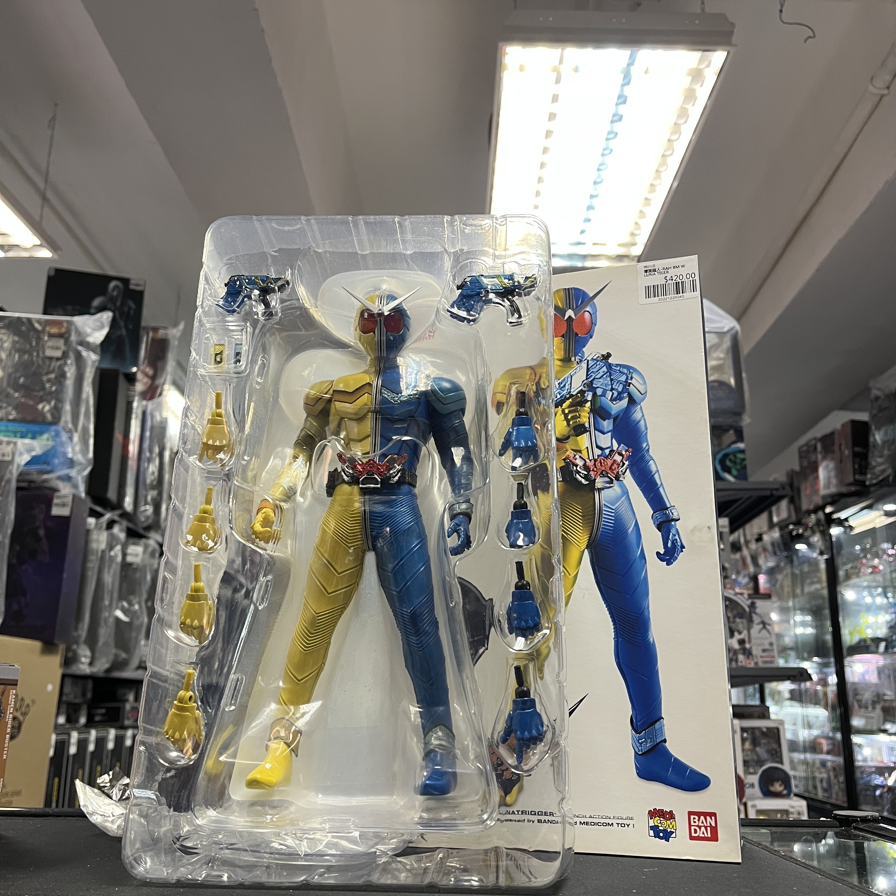 幪面超人-RAH BM W LUNA TRIGGER