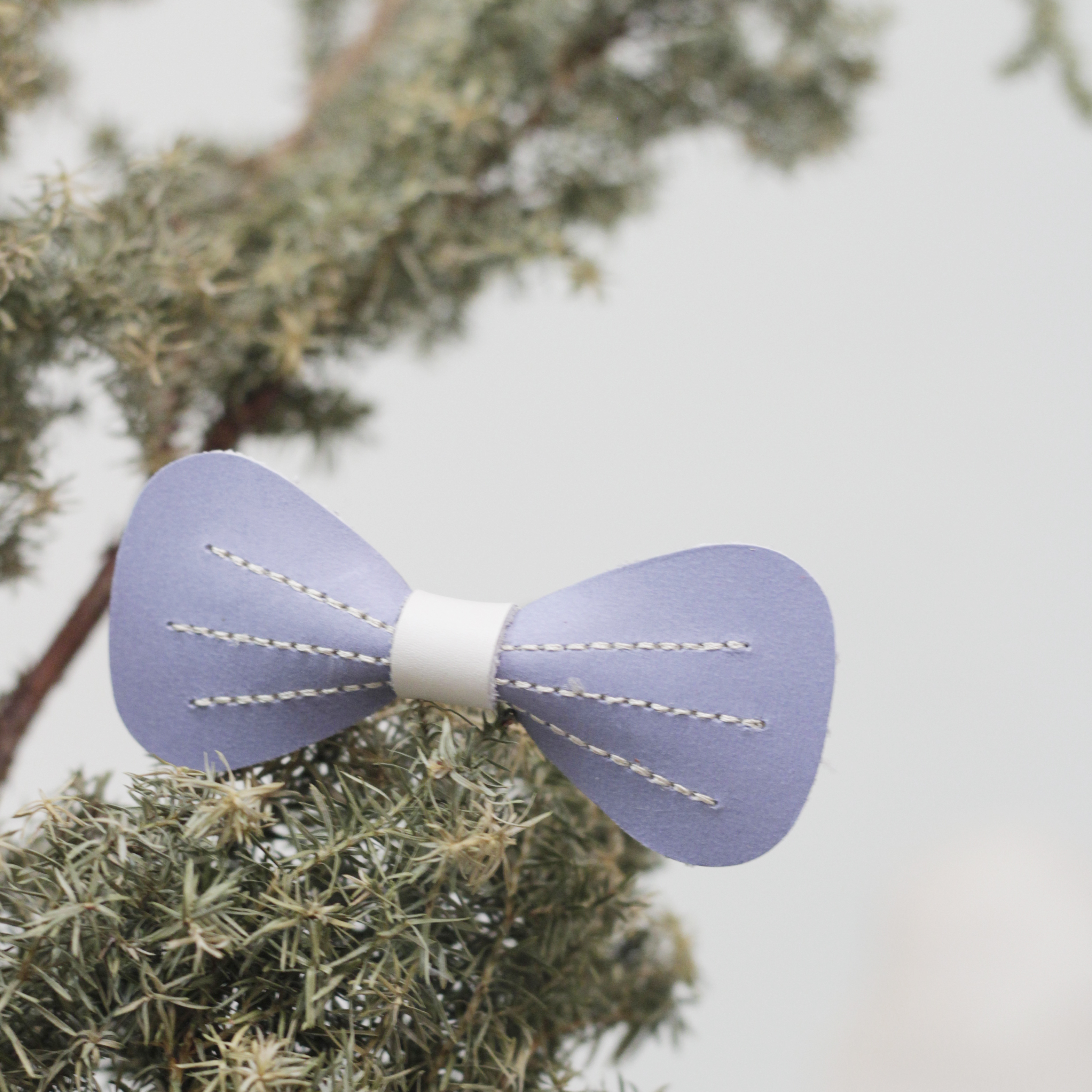 hsiu手工皮革刺繡髮圈 (多色可選)