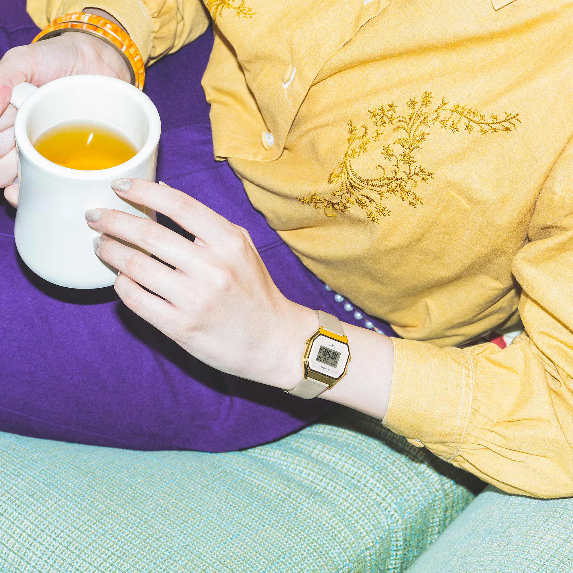 Casio LA680WEGL-5 女裝 卡其色 復古皮帶跳字錶