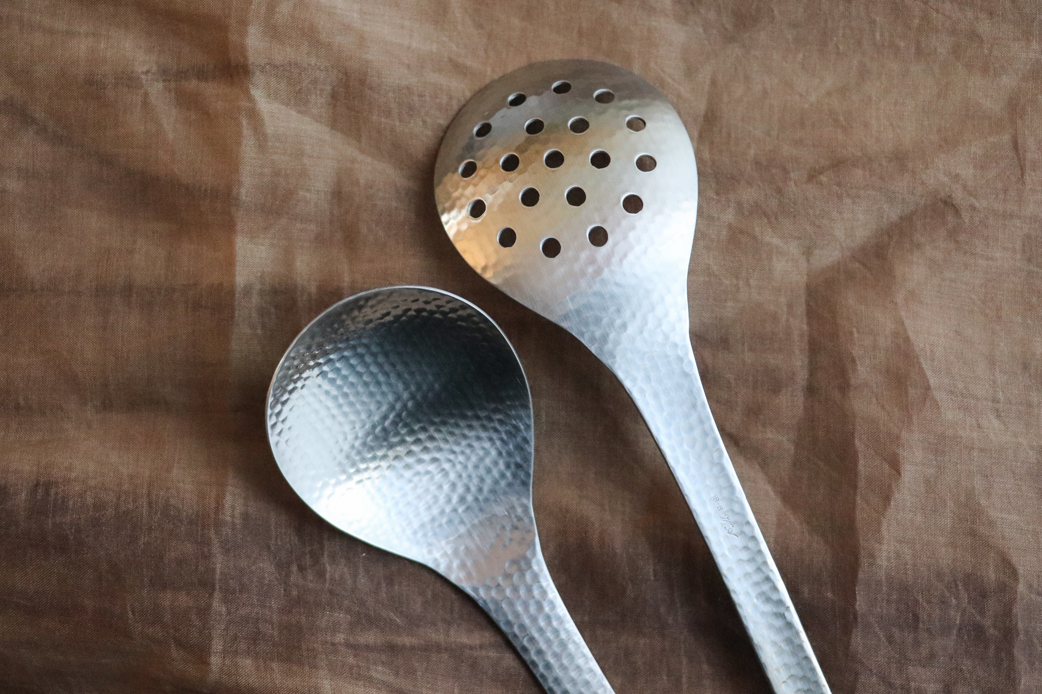 TSUBAMESANJO Nagomi 29/30 凜 鎚目 圓形分菜匙