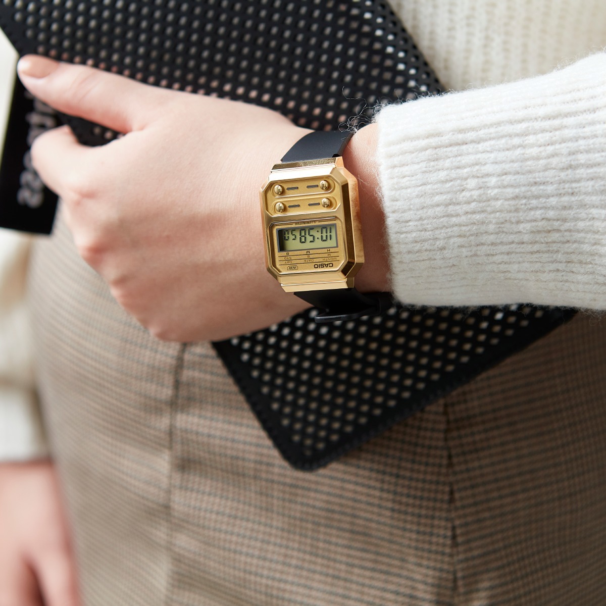 Casio A100WEFG-9A 金色 膠帶 方形復古跳字錶