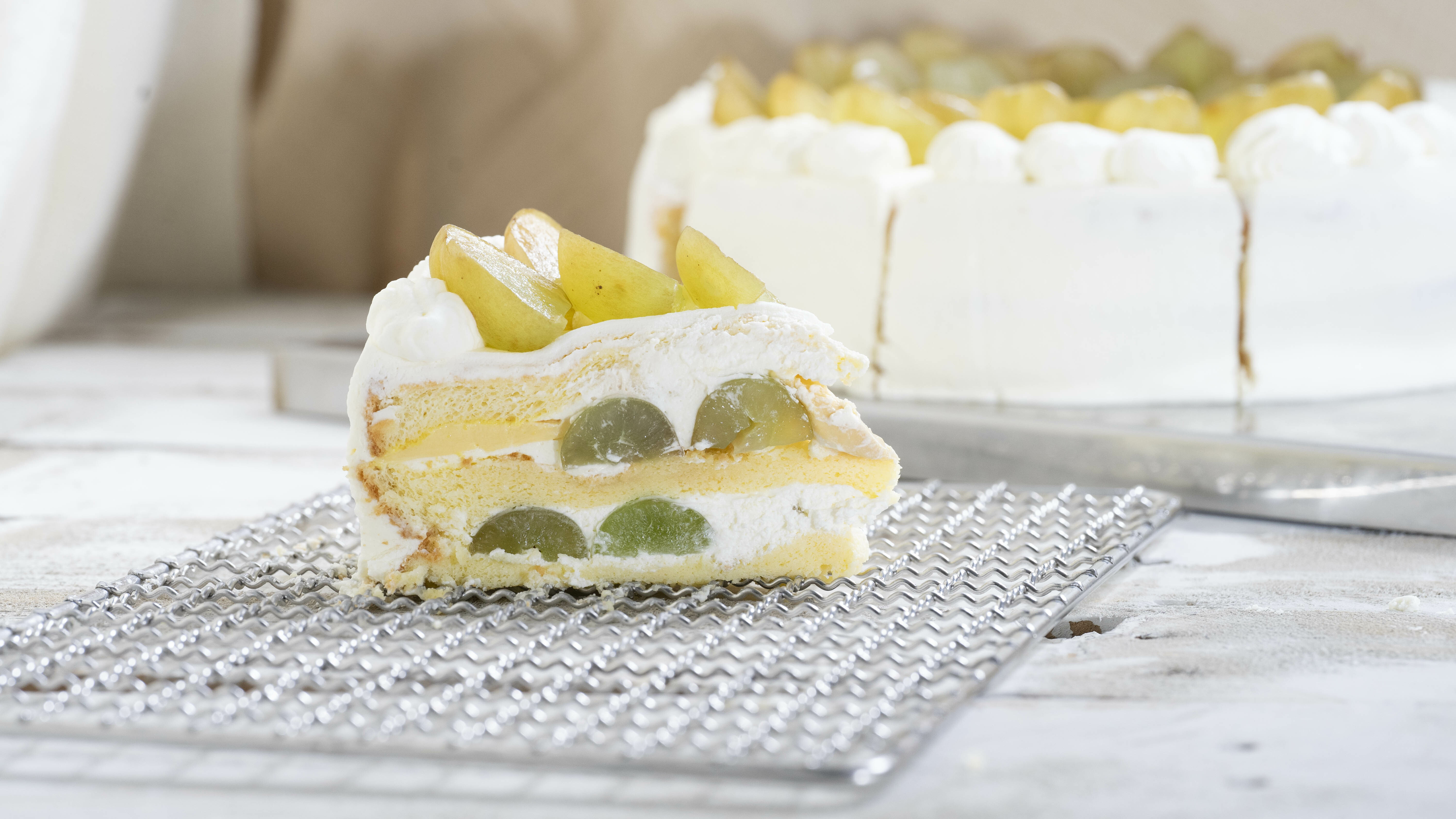 綠葡萄鮮奶油蛋糕 (6吋~8吋)  NEW