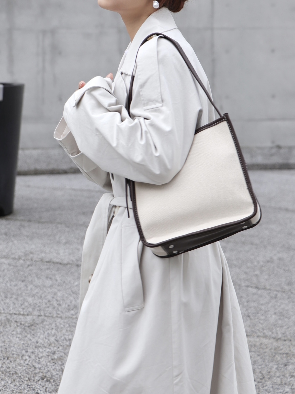 超輕量滾邊單肩包