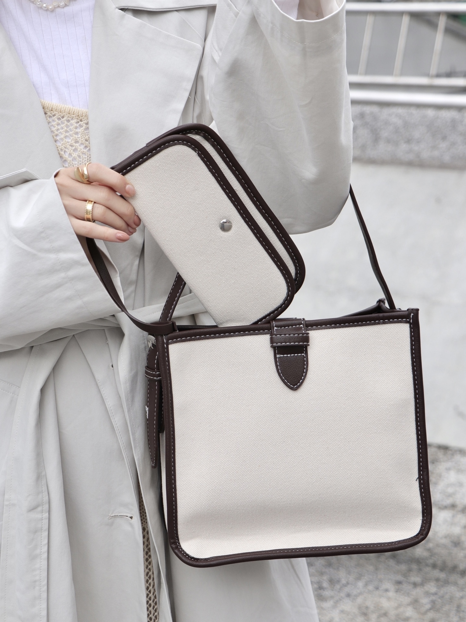 超輕量滾邊單肩包