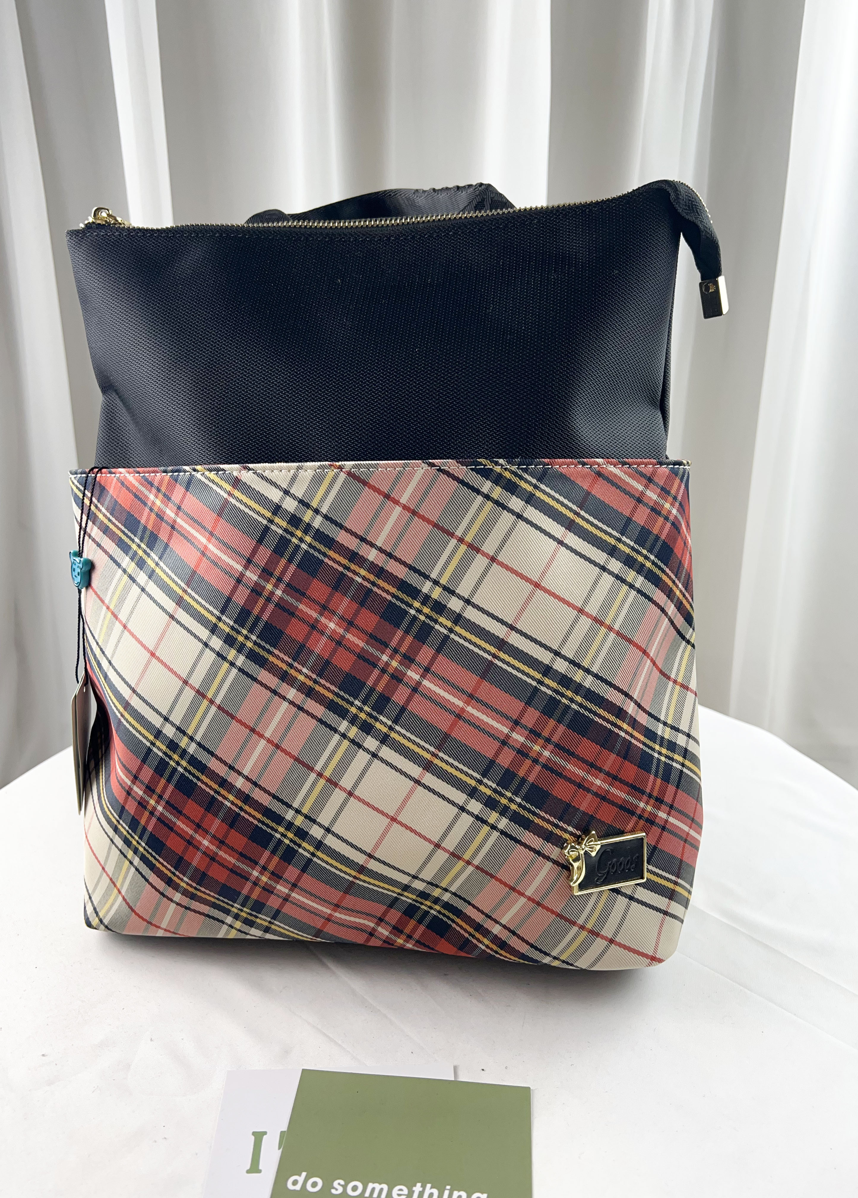 GOODS  紅格紋拼色防潑水後背包   #2612