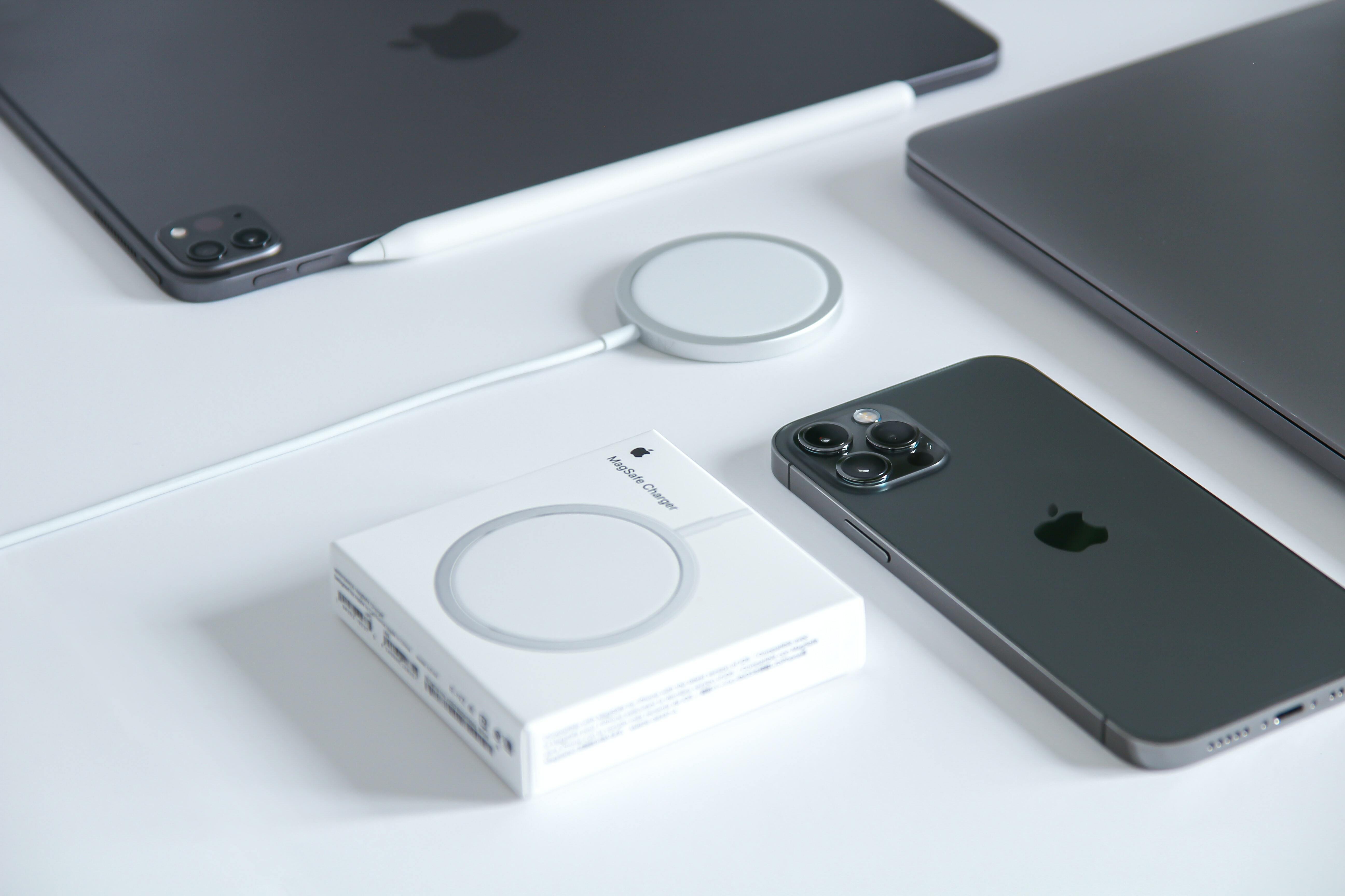 2024 熱門 iPhone 手機殼 支援 MagSafe