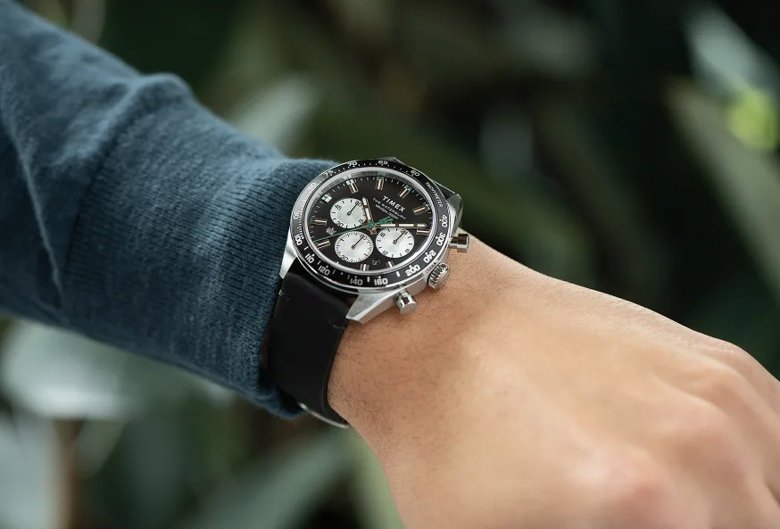 萬年鐘錶 - TIMEX 天美時   Q-Timex  歐洲賽道經典精緻呈現三眼計時男錶-皮革款   TW2V42500   timex Q  錶徑41MM