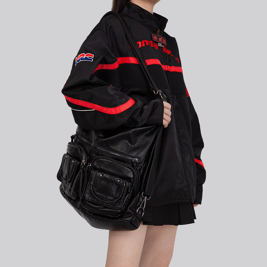 口袋拉鍊皮革雙肩包(in stock)