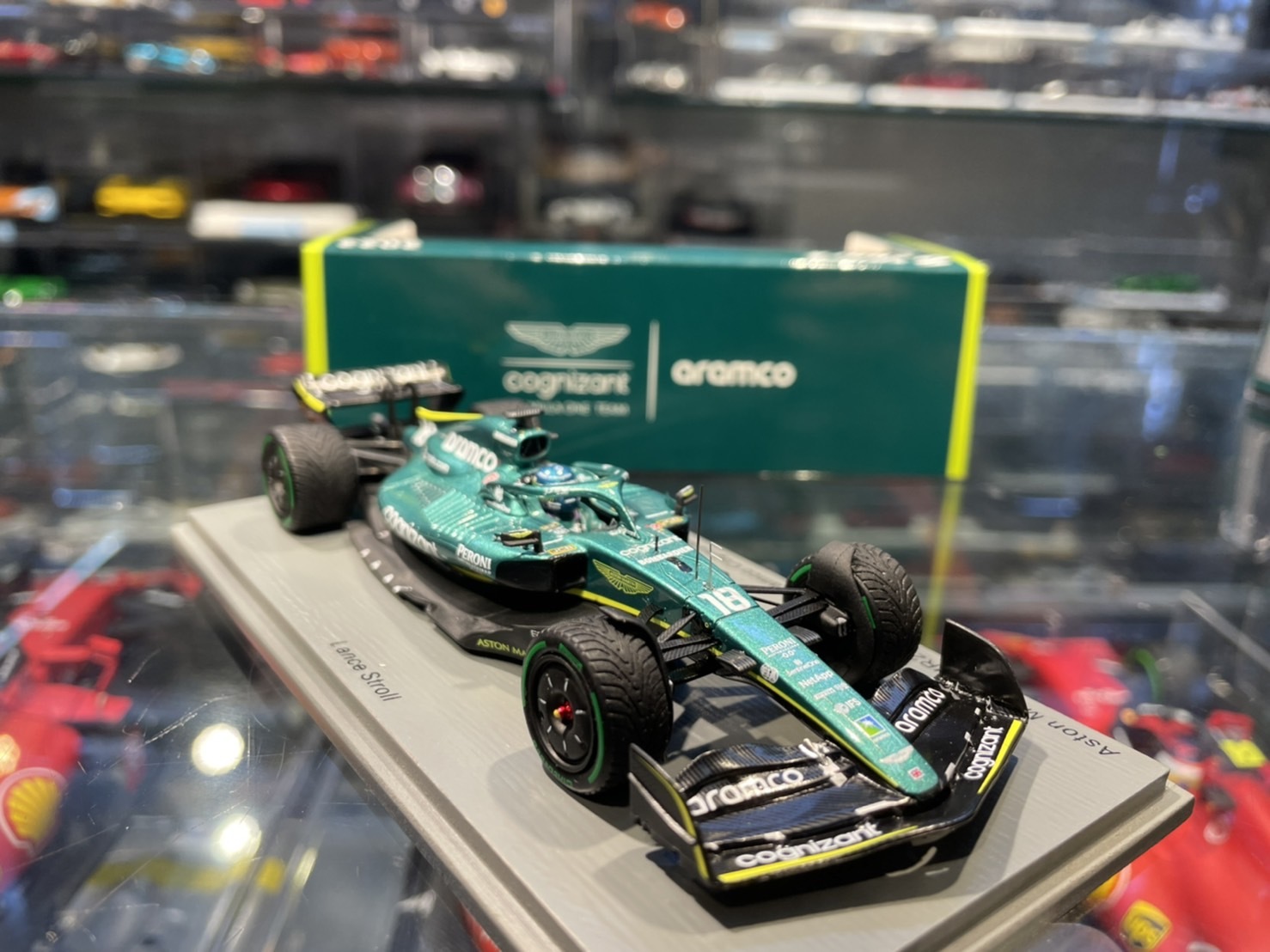 Aston Martin Mercedes AMR22 18 Lance Stroll F1 Emilie Romagne 2022 Spark  S8532 - Miniatures Autos Motos