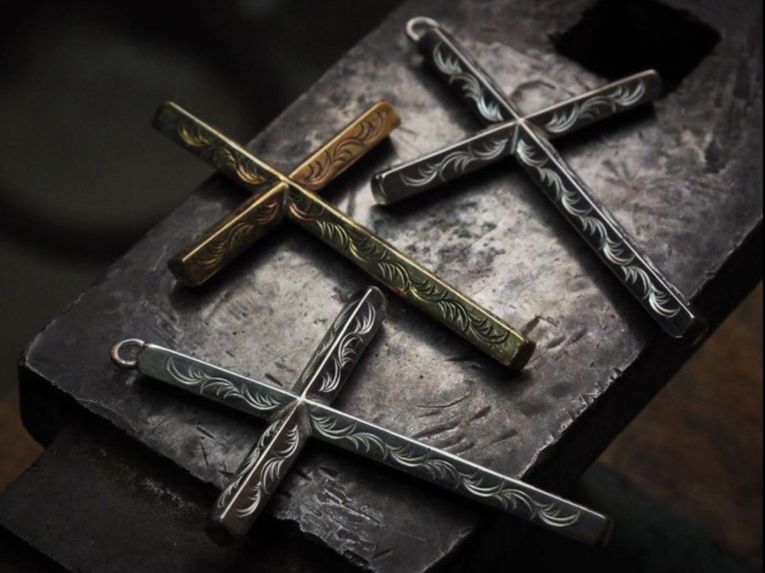 全手雕唐草十字架