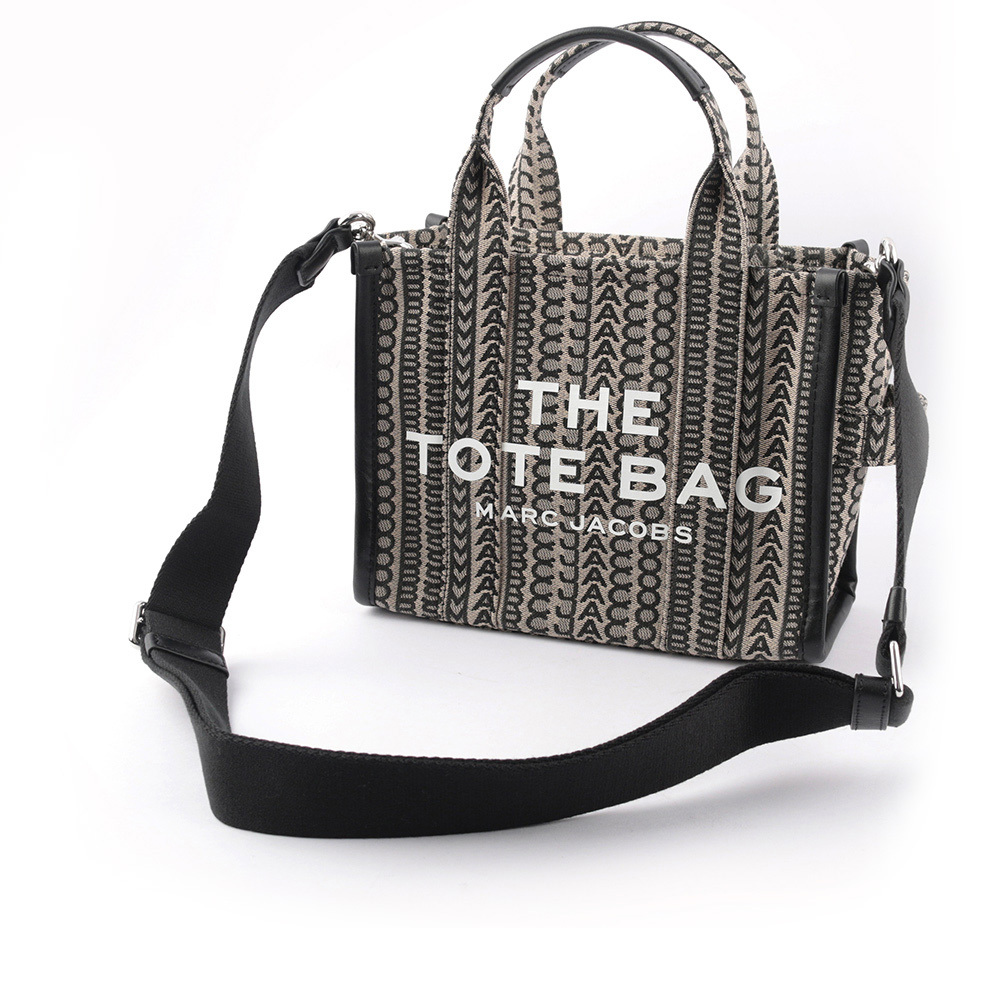 【MARC JACOBS】THE MONOGRAM TOTE 滿版標誌小款托特包(黑色/深米色) H077M01RE21 261