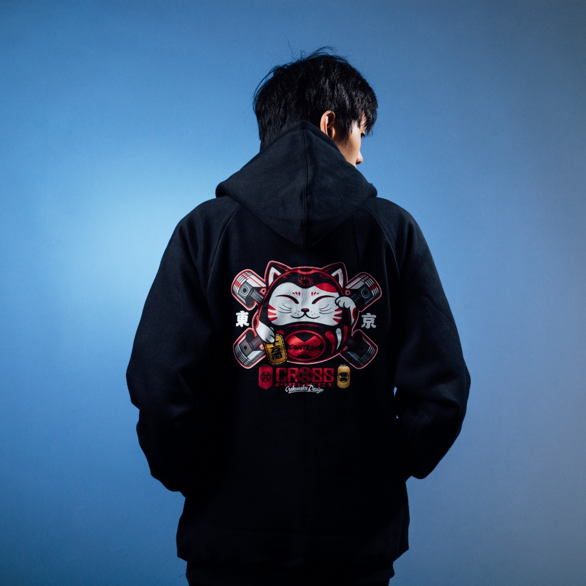 XCTRL x Gokuraku 極楽聯名活塞招財貓連帽外套-黑