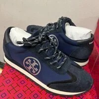 [S] TORY BURCH VINTAGE NYLON RUNNER NYLON-PLAIN WAVE, PERFECT NAVY, 86887-418 [FINAL SALE] (STB241)