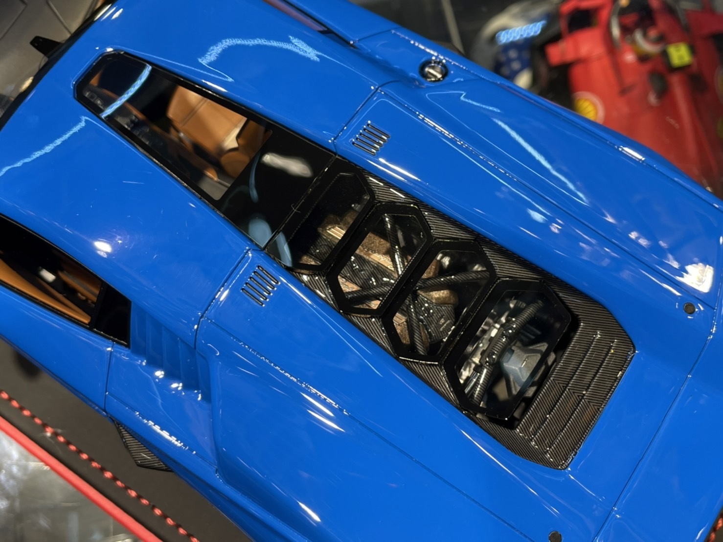 Lamborghini Countach LPI800-4 - Bleu - MR Collection - 1/18 Résine - NEUF
