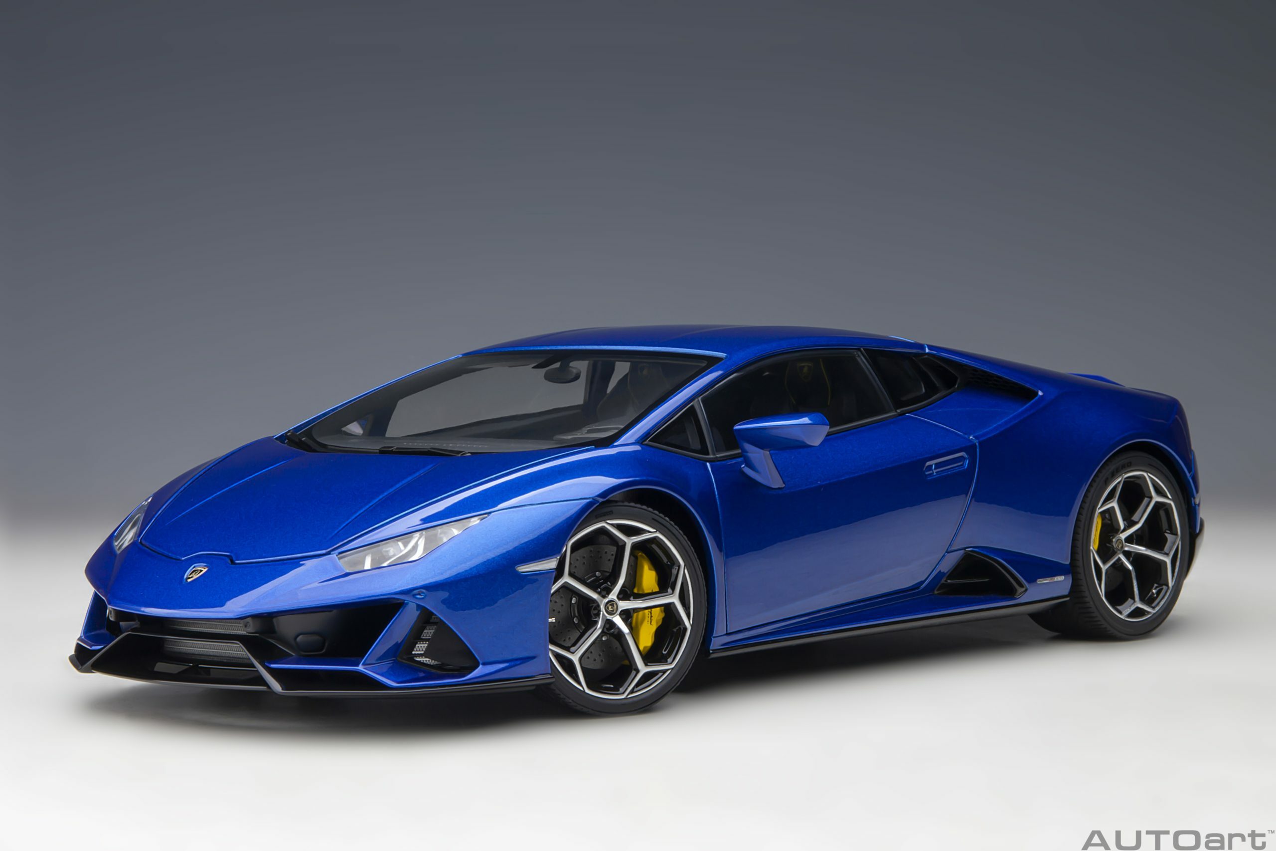 1/18 AUTOART Lamborghini Huracan Evo (Blu Nethuns) (79212)