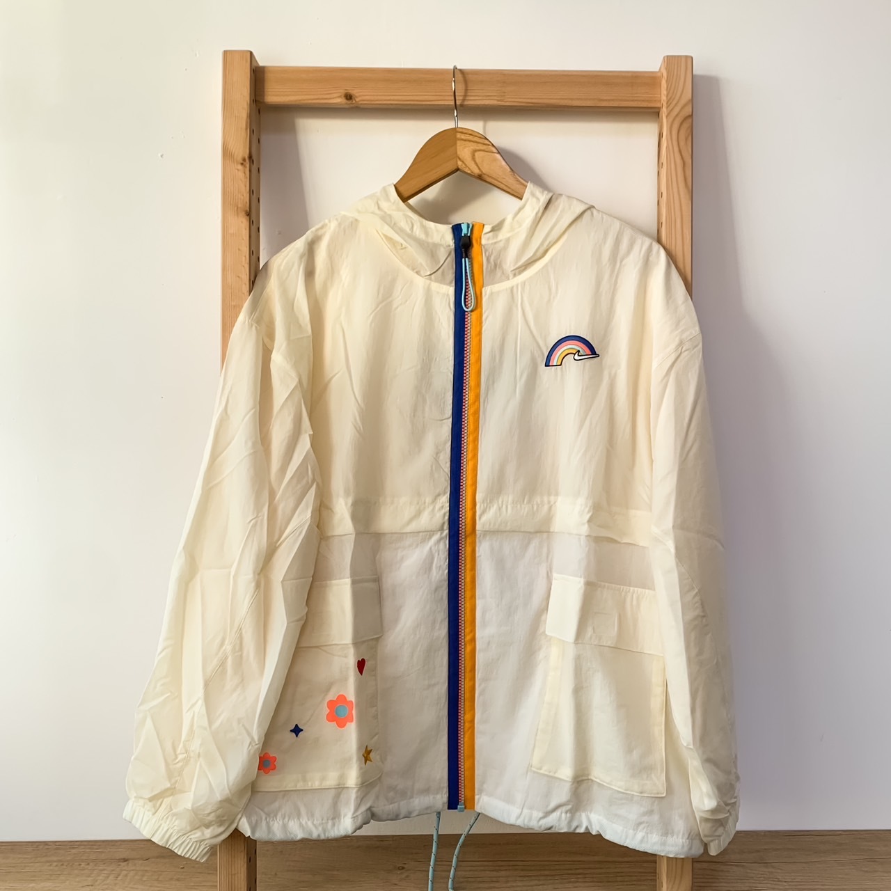 #出清 NIKE SPORTSWEAR 外套 女款 米白 DJ5375-111