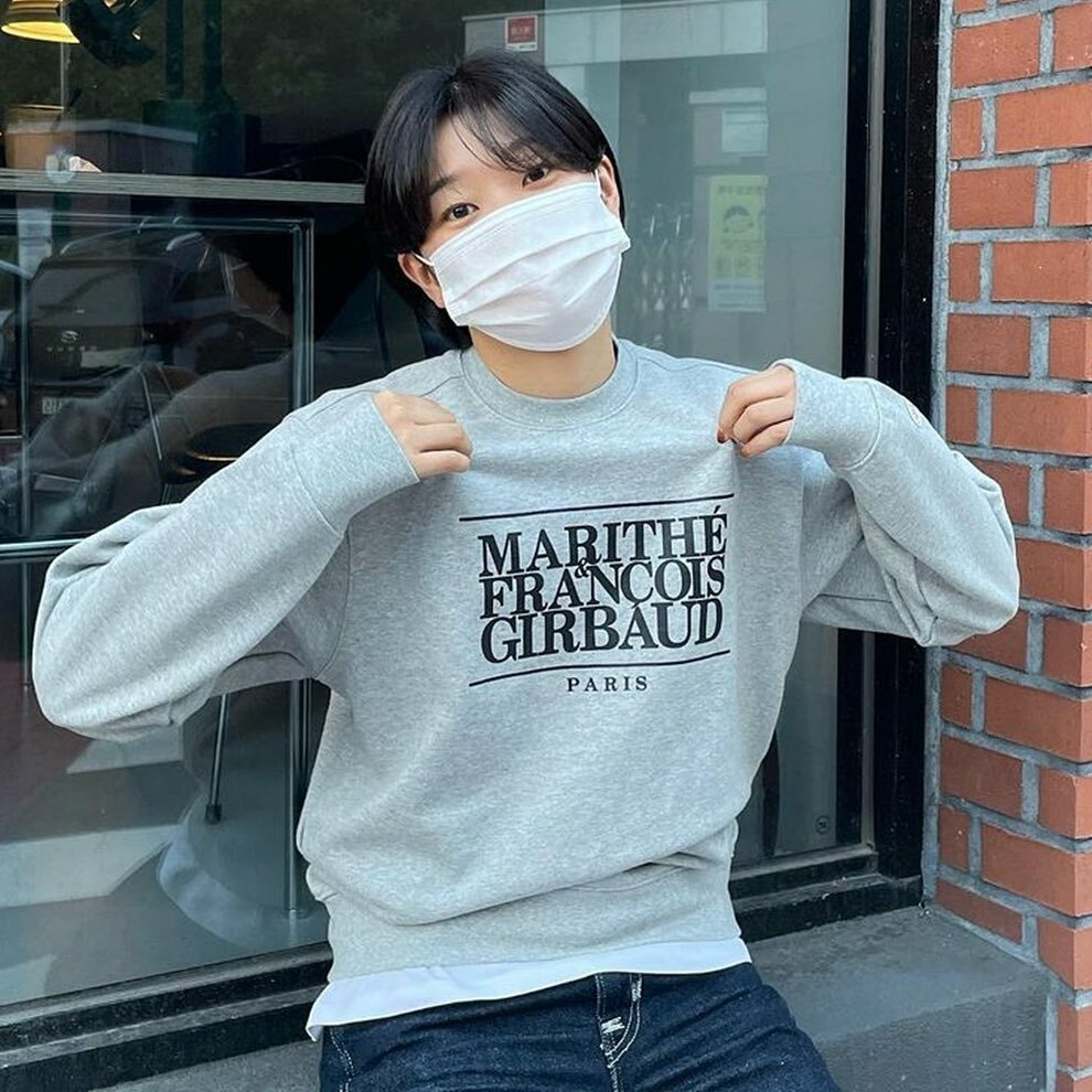 韓國代購｜【MARITHE】 CLASSIC LOGO SWEATSHIRT (HA278)