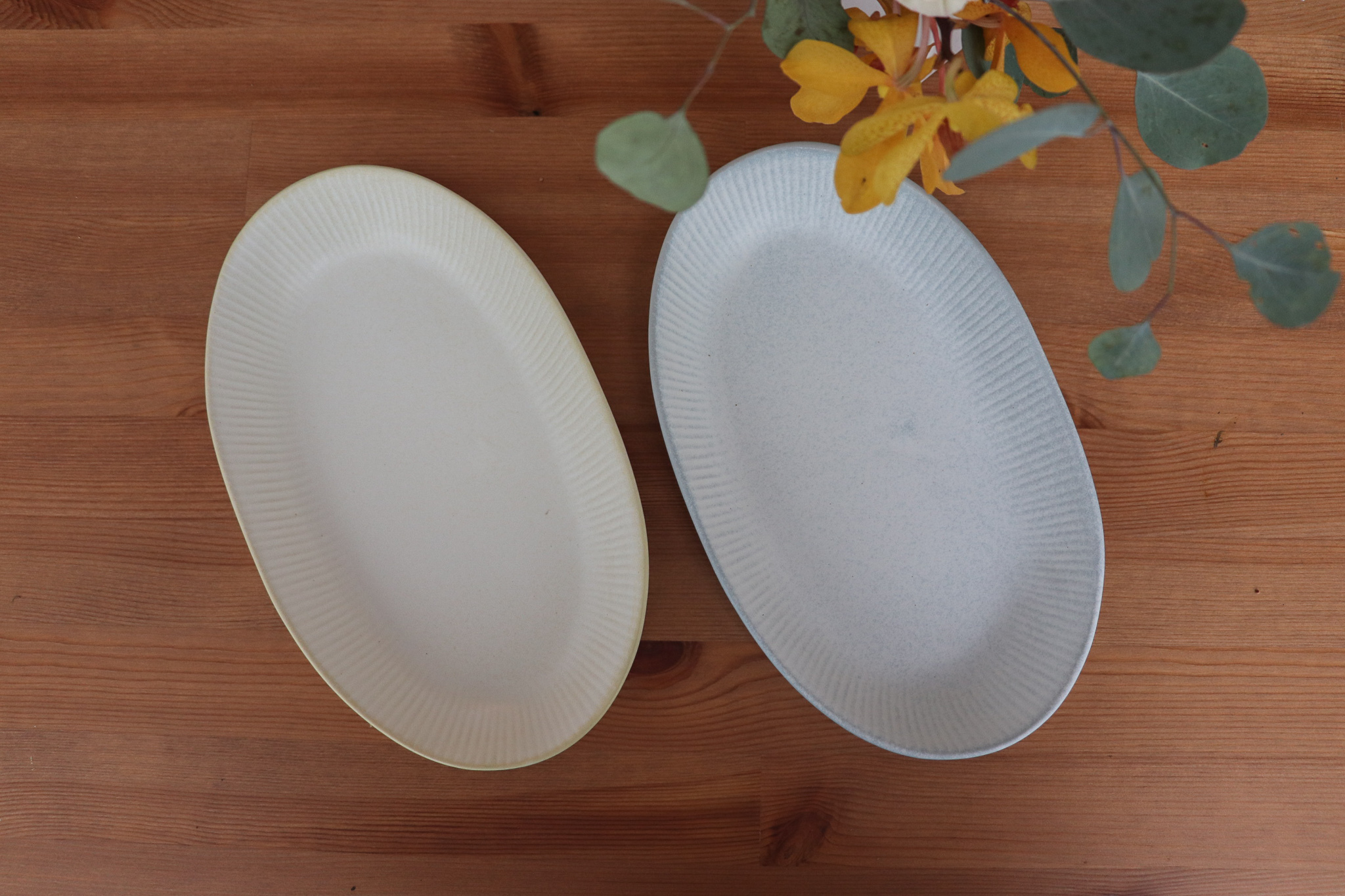 日本 美濃燒 細刻紋 橢圓咖哩盤