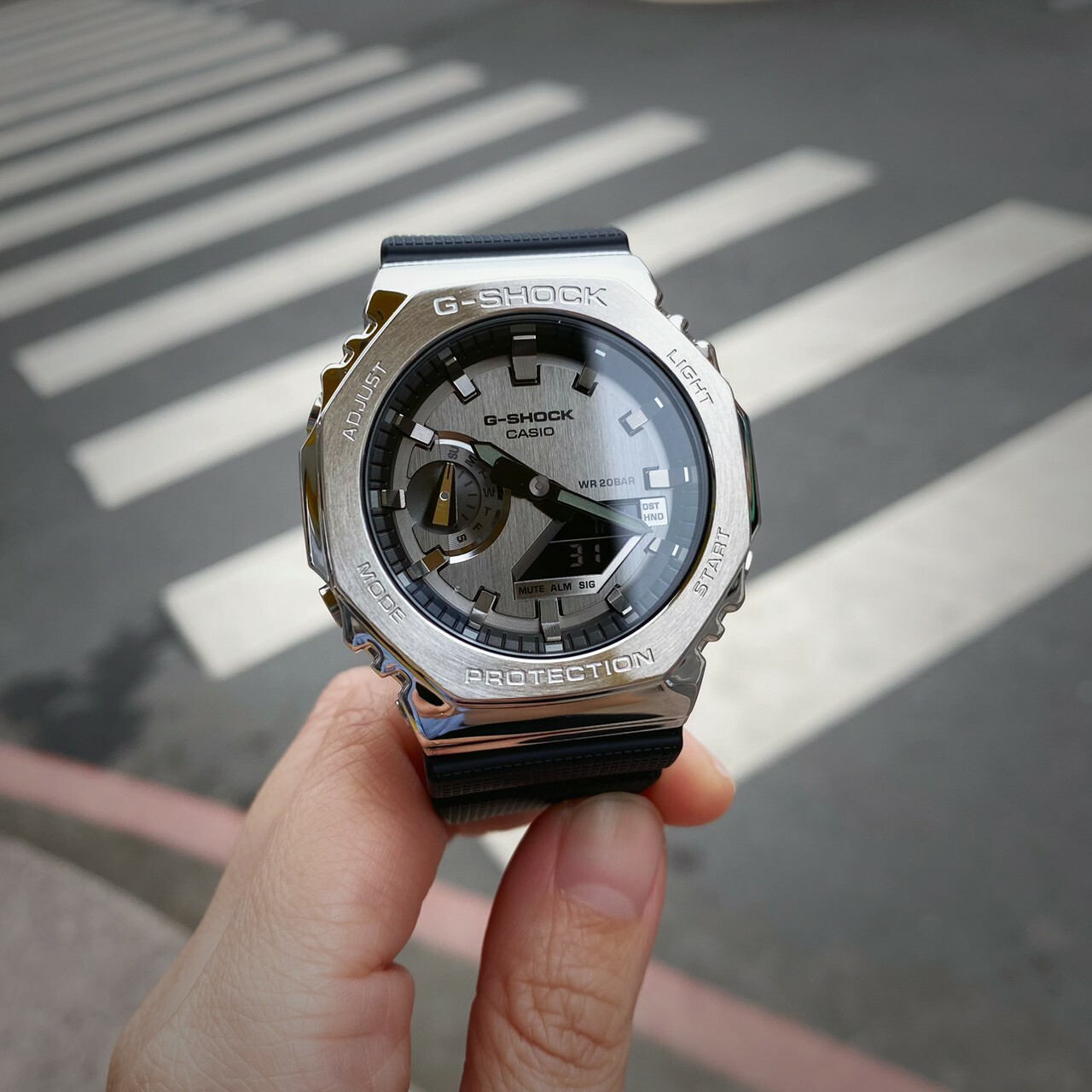 G-SHOCK】 卡西歐潮流金屬八角殼農家橡樹雙顯電子錶GM-2100-1A 現代鐘錶