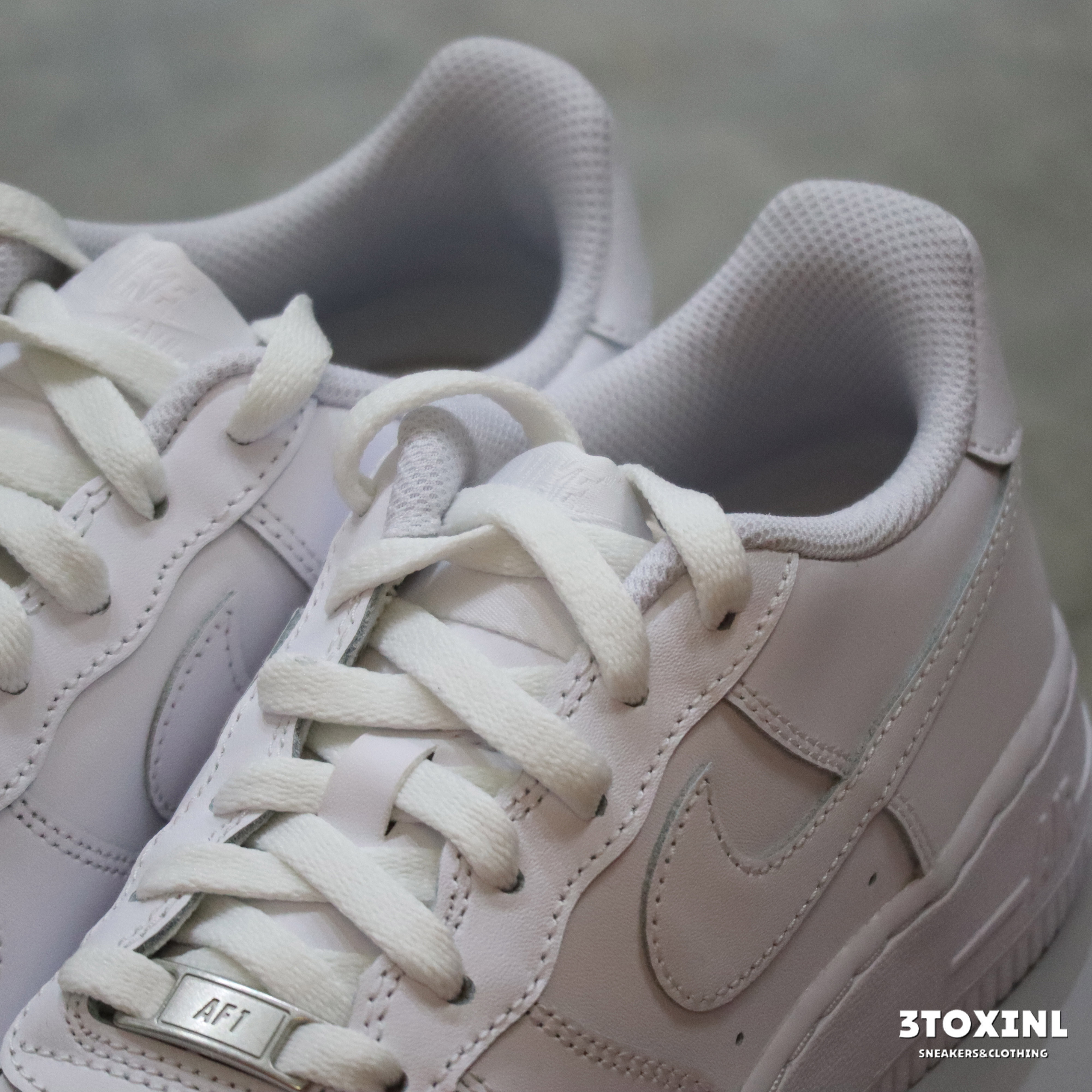 (預訂) Nike Air Force 1 LE - Triple White (GS)