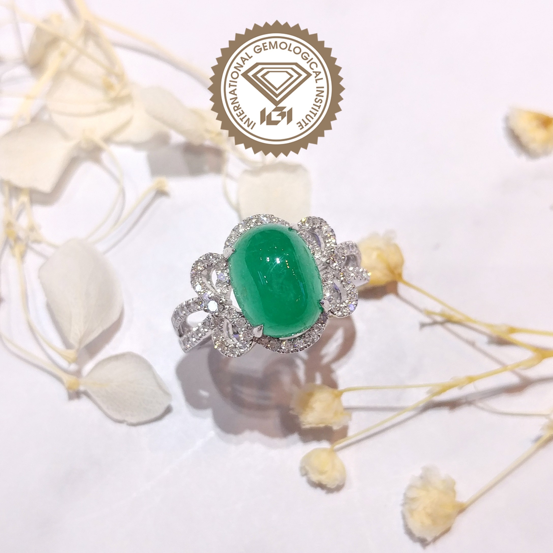 18K White Gold 3.09ct Emerald and Diamond Ring