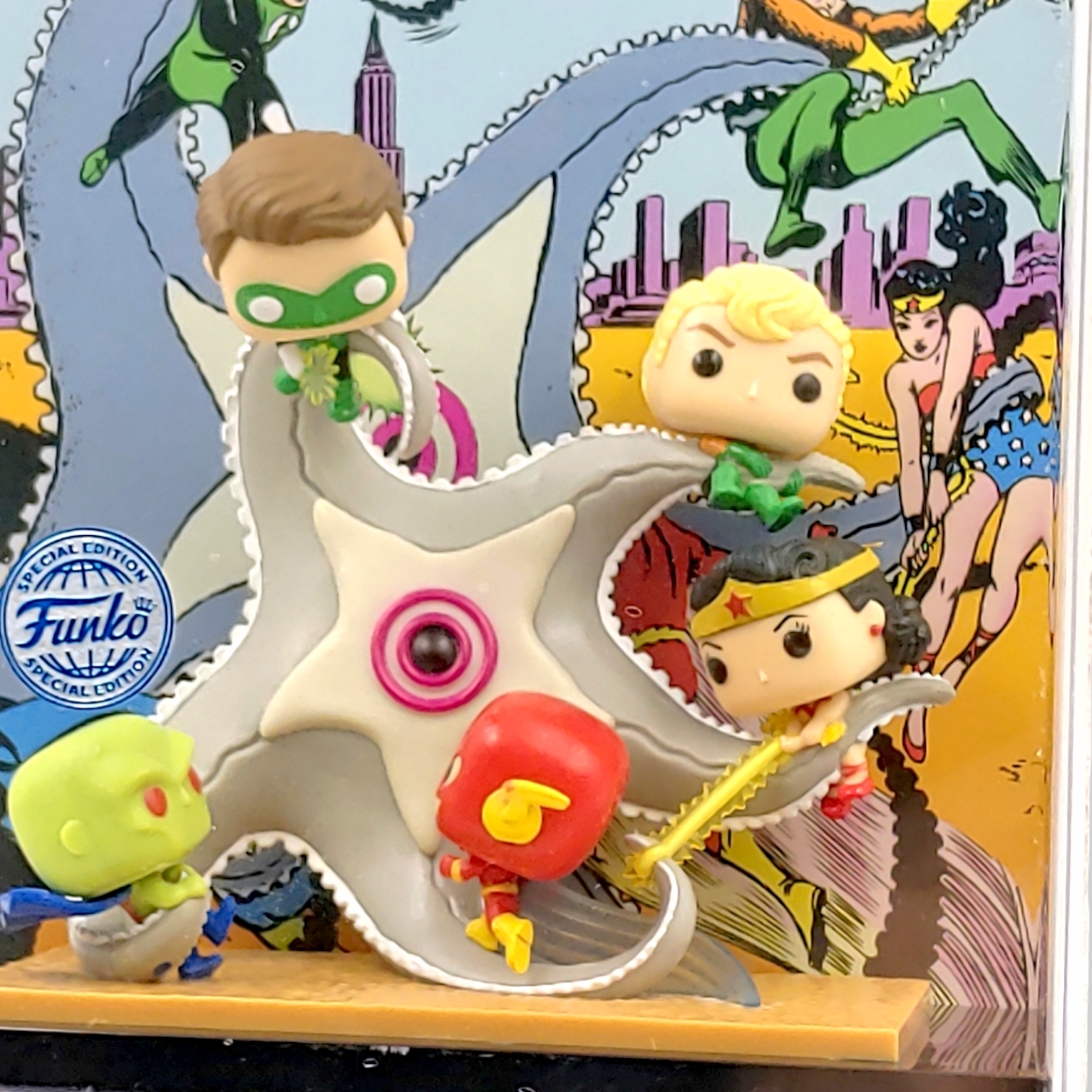 FUNKO POP <正義聯盟>美國正義聯盟(漫畫封面陳列盒-)No.10