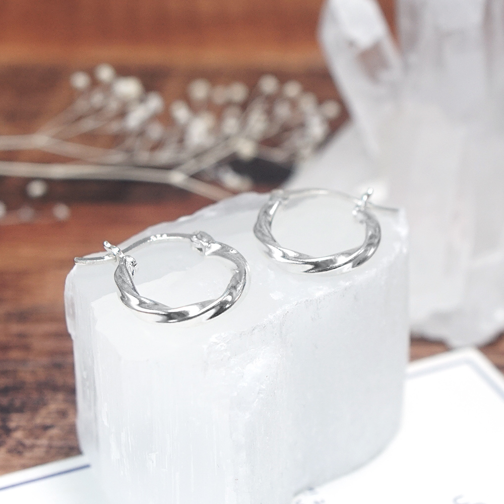 永恆方扭圈式耳環(小) 925純銀耳環