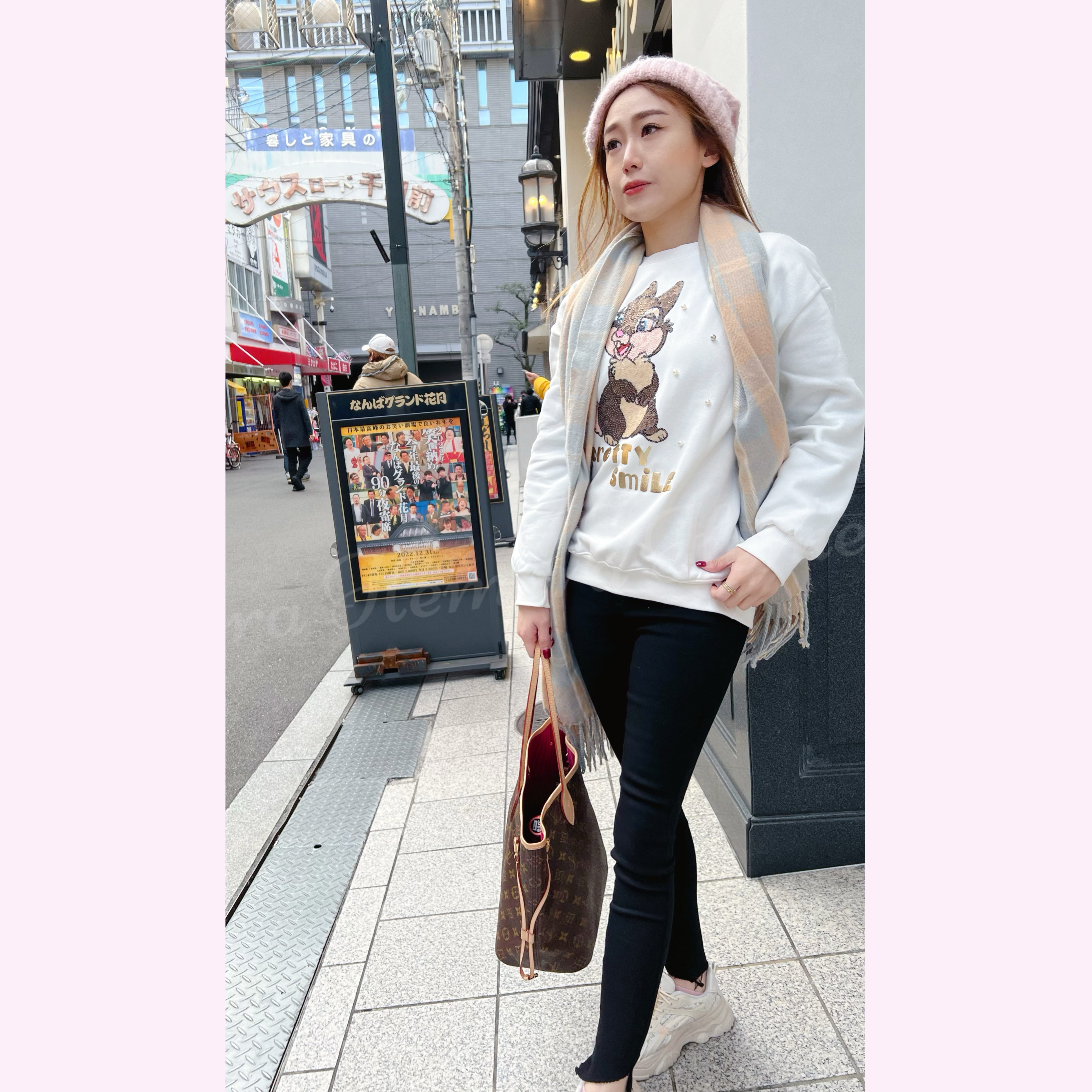 TP23W0106 閃閃片小兔珠珠內加絨衛衣