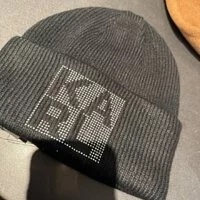 [S] KARL LAGERFELD L2KH7101 SPARKLE LOGO BEANIE, BLACK, 194775081071 (SKL433)