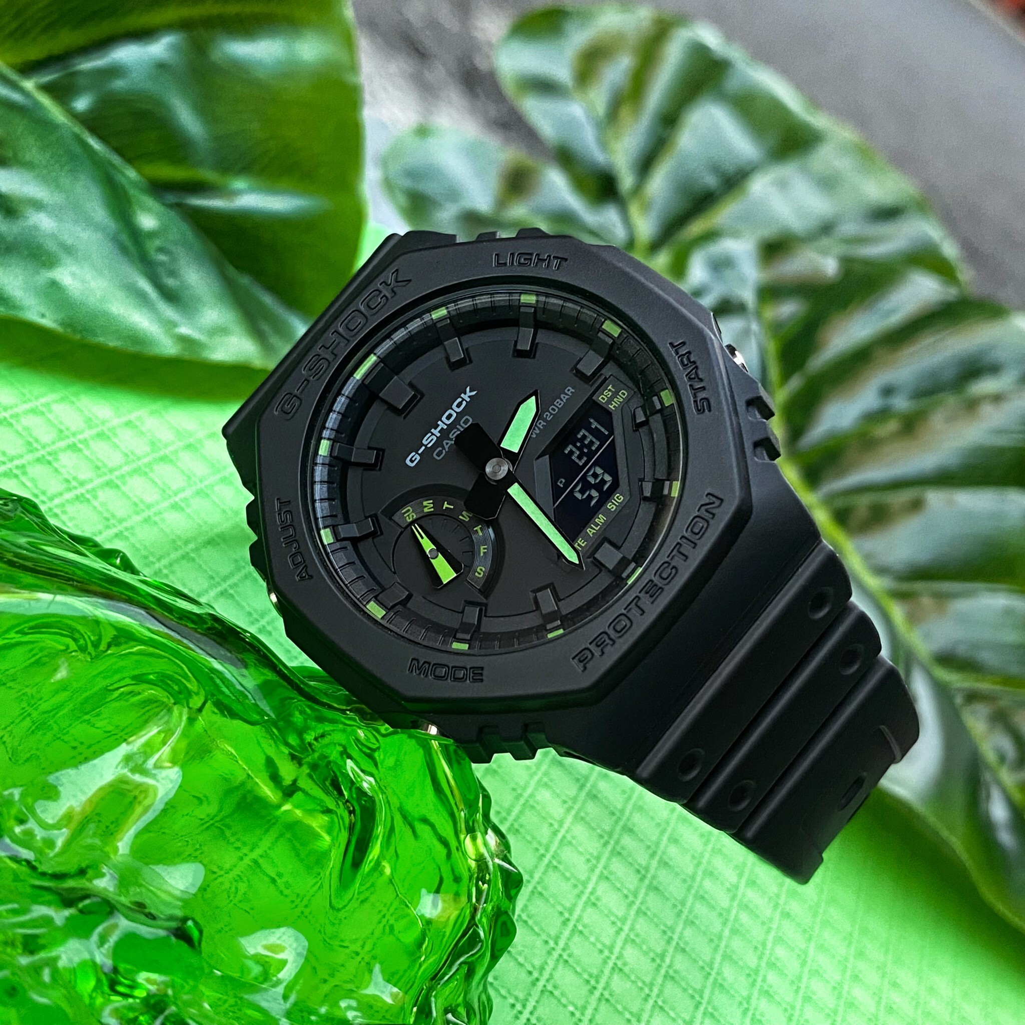 G-SHOCK 卡西歐】霓虹綠八角農家橡樹雙顯電子錶GA-2100-1A3 現代鐘錶