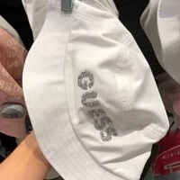 [S] GUESS SHINY LOGO BUCKET HAT,WHITE, 677878744772 (SGU301)