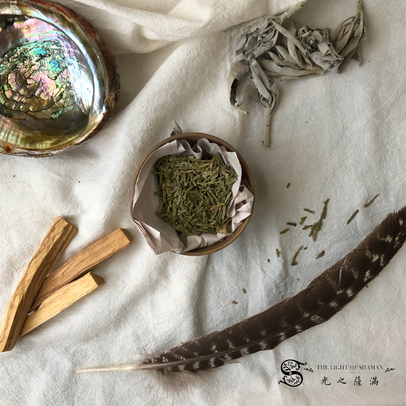 火雞羽毛 搭配香草煙燻使用 可裝飾 祭壇擺飾-光之薩滿