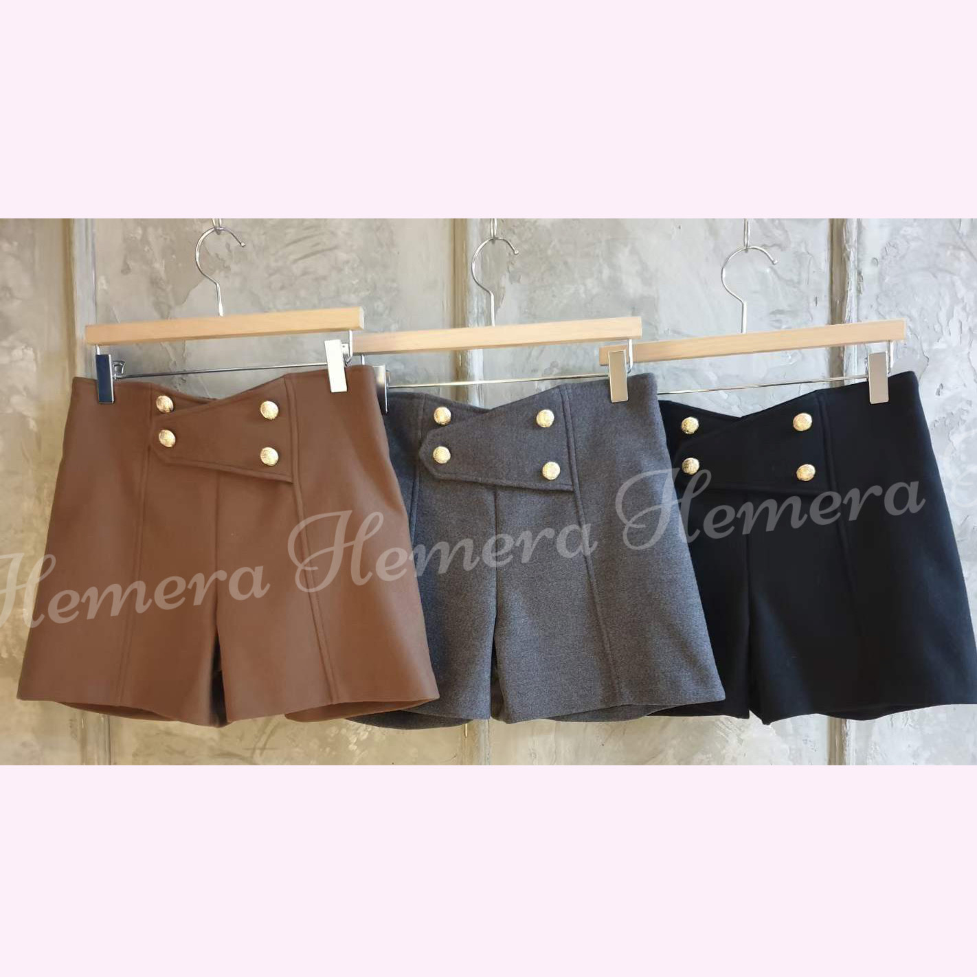 PT23W0102 交叉金鈕百搭毛氈短褲