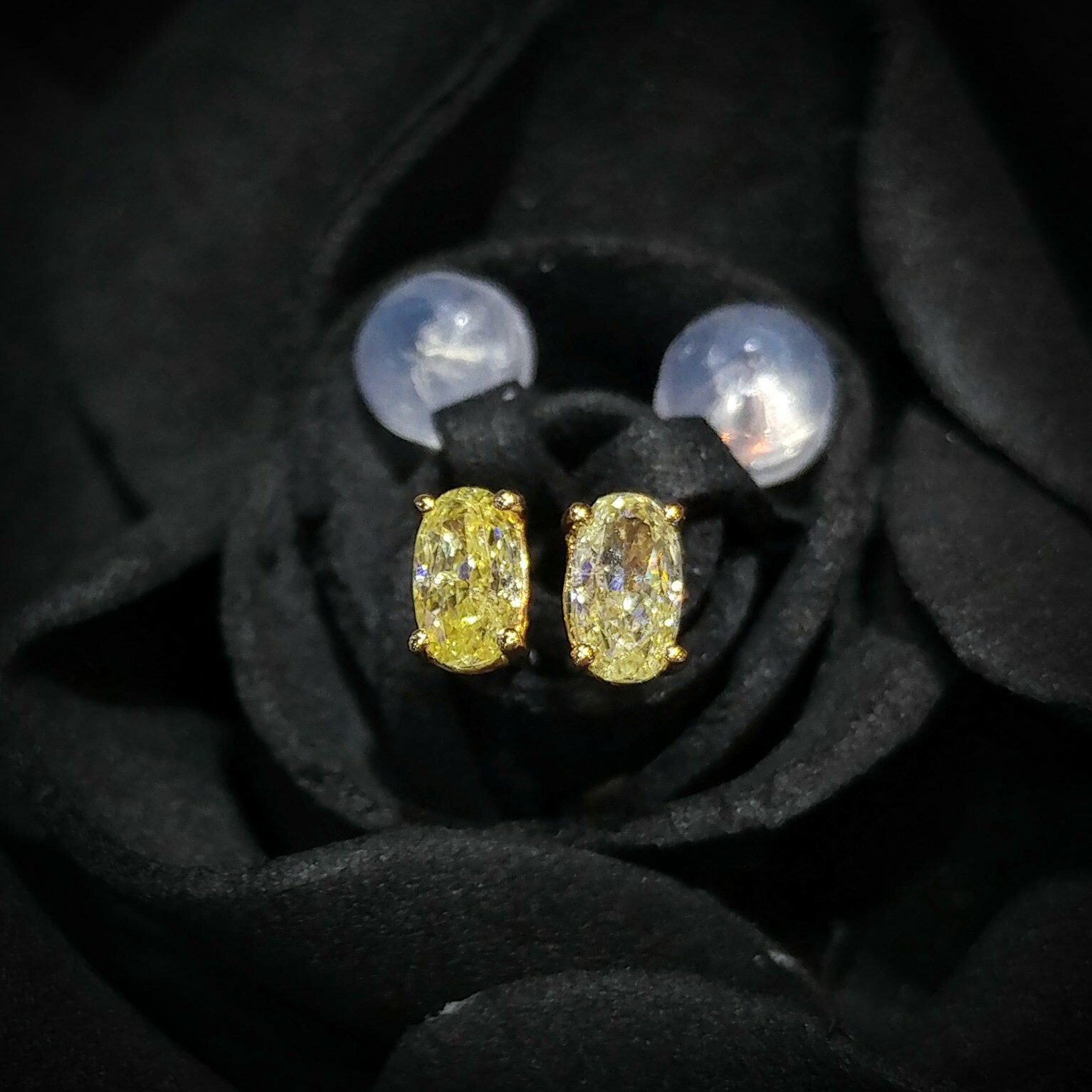 全新18K金【單粒55份彩黃鑽】耳環