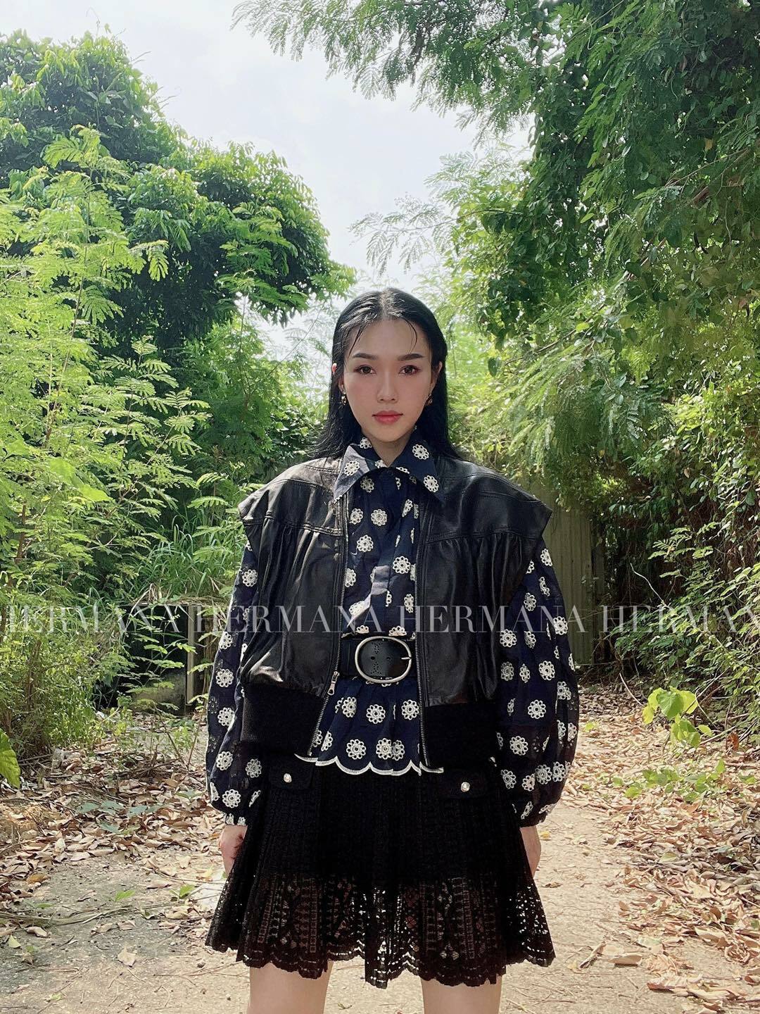 杏刺繡花寶寶束腰恤（現貨款式）