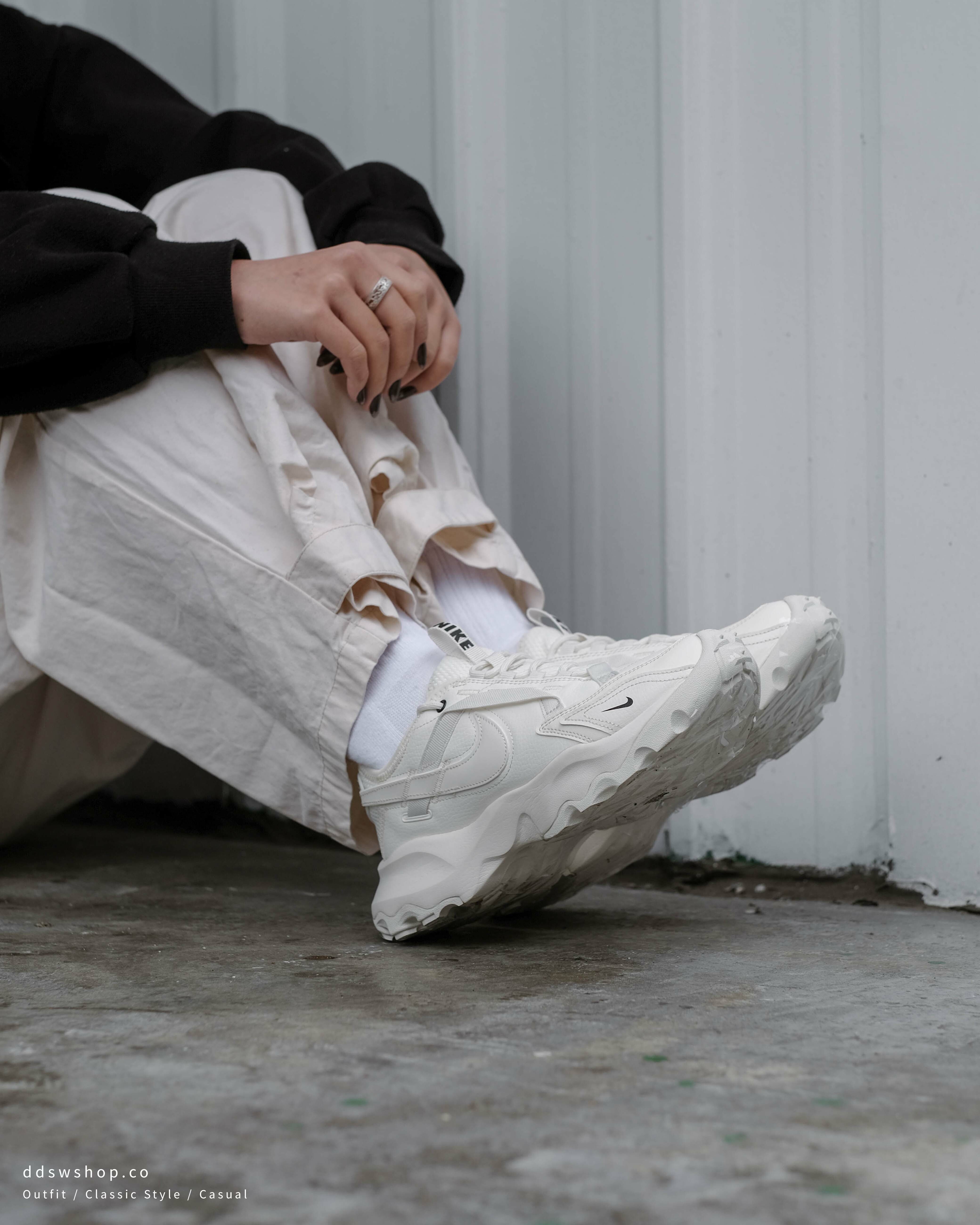 Nike TC7900 復古 老爹鞋 厚底 增高 米白 奶油白 DD9682-100