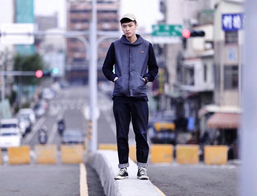 2017AW OqLiq Water vest 雙面穿 民族風 皮標 丹寧風 藍色 黑色 現貨