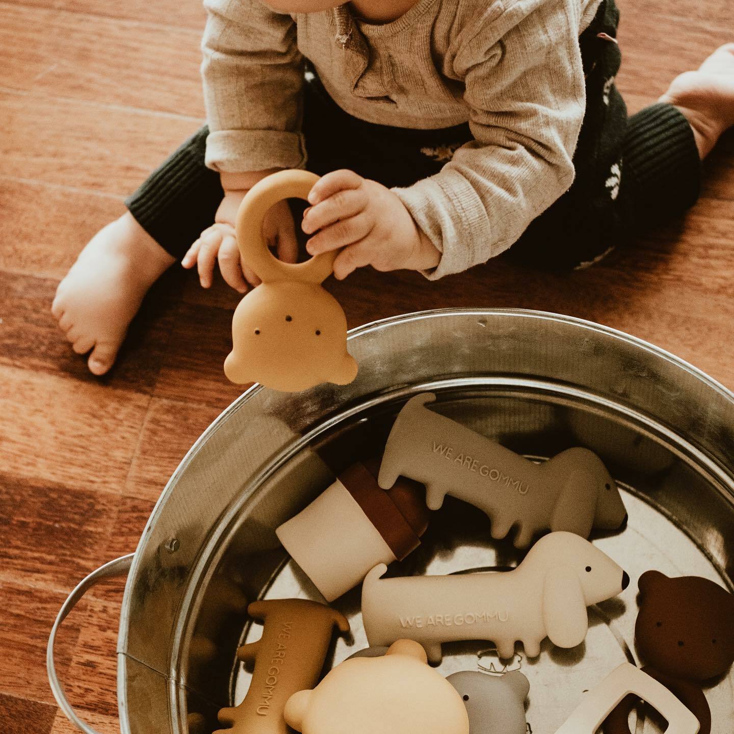 西班牙WE ARE GOMMU RING BEAR ALMOND 手工天然橡膠固齒器