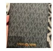[S] MICHAEL KORS 35T9GTVT1B JET SET TRAVEL MD PASSPORT CASE, BLACK , 192877962779 (SMK275)