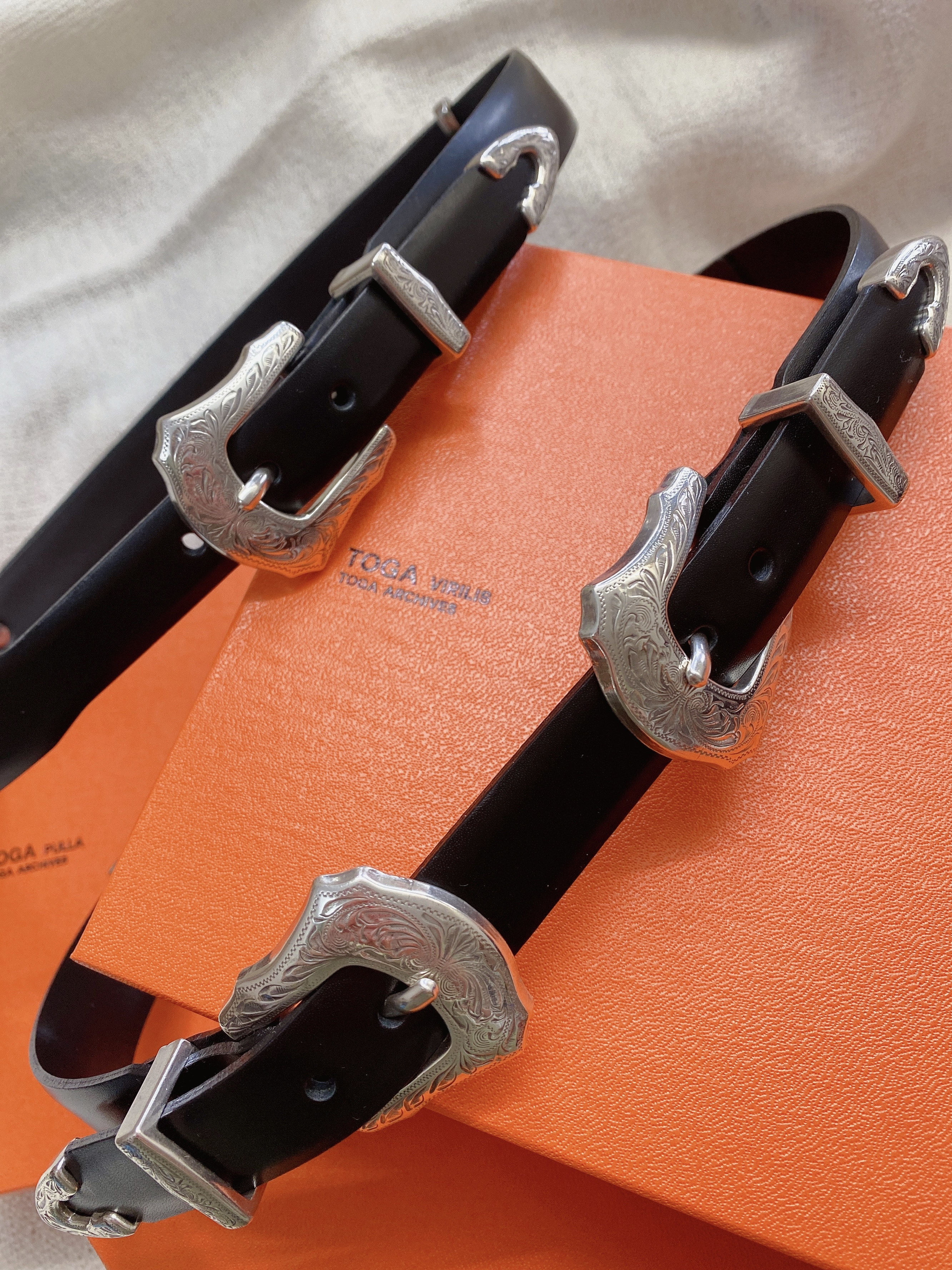 TOGA PULLA METAL LEATHER BELT 2